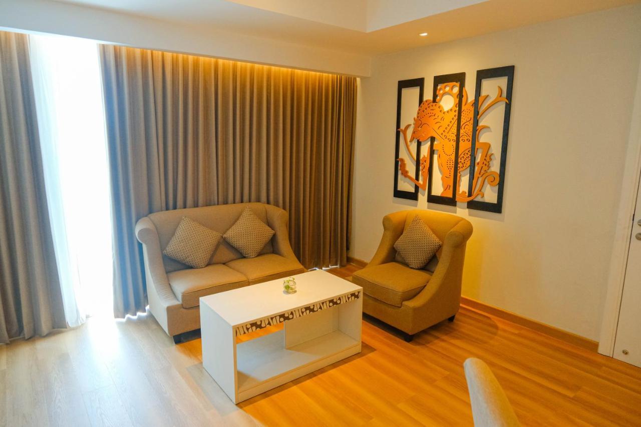 Kalasan Platinum Adisucipto Hotel & Conference Center מראה חיצוני תמונה