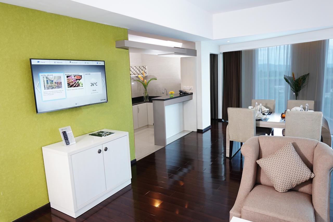 Kalasan Platinum Adisucipto Hotel & Conference Center מראה חיצוני תמונה