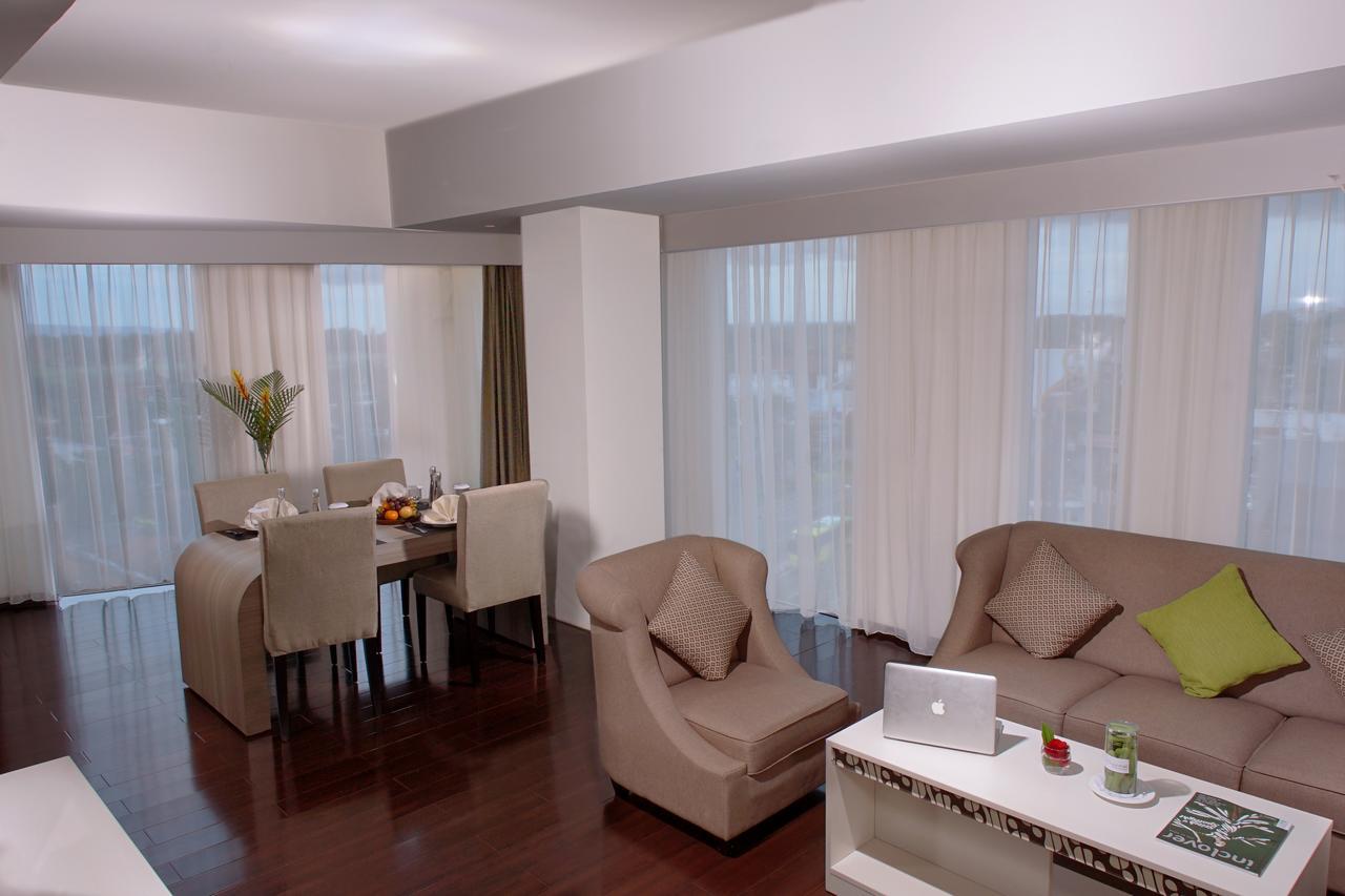 Kalasan Platinum Adisucipto Hotel & Conference Center מראה חיצוני תמונה