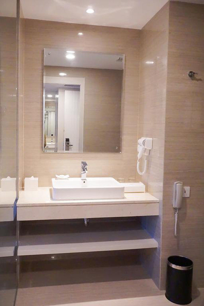 Kalasan Platinum Adisucipto Hotel & Conference Center מראה חיצוני תמונה