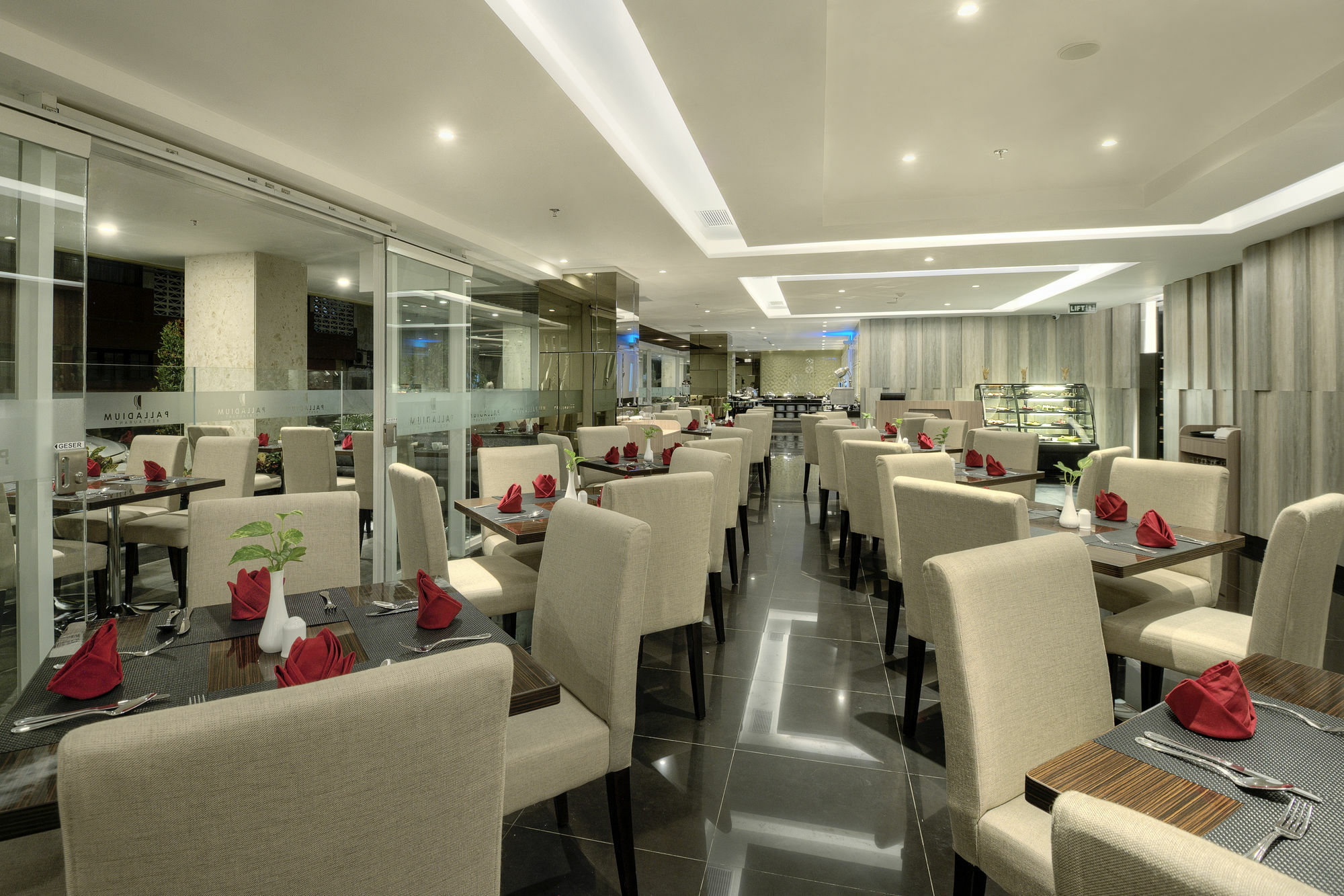 Kalasan Platinum Adisucipto Hotel & Conference Center מראה חיצוני תמונה